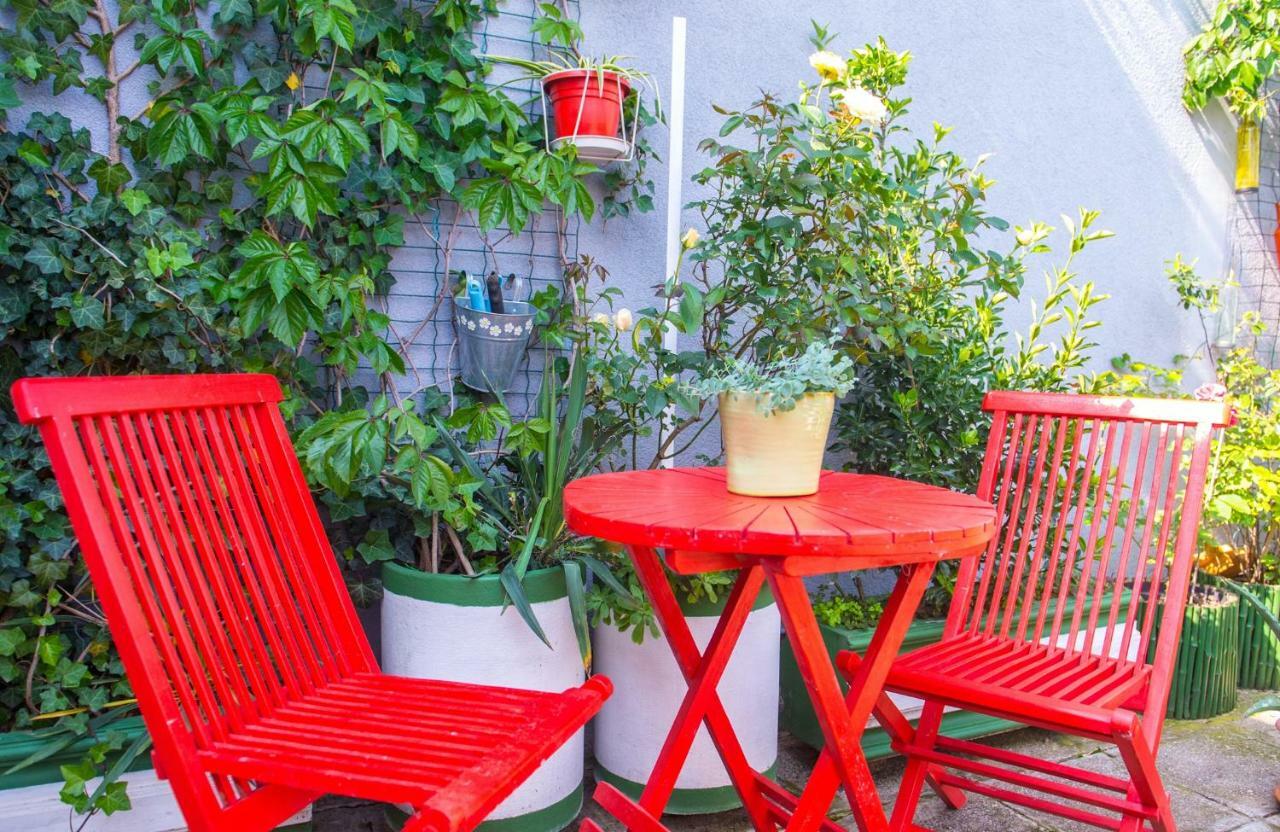 Yellow Lily Mostar Apartman Bagian luar foto