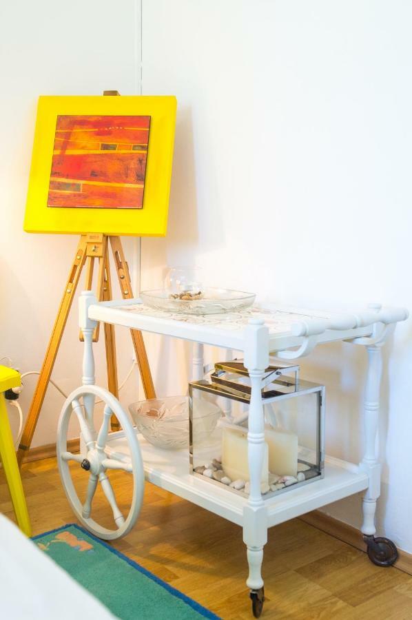 Yellow Lily Mostar Apartman Bagian luar foto