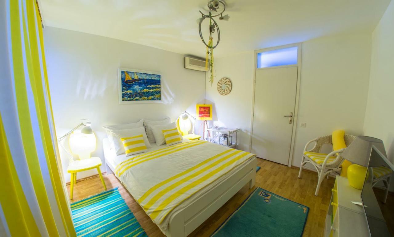 Yellow Lily Mostar Apartman Bagian luar foto